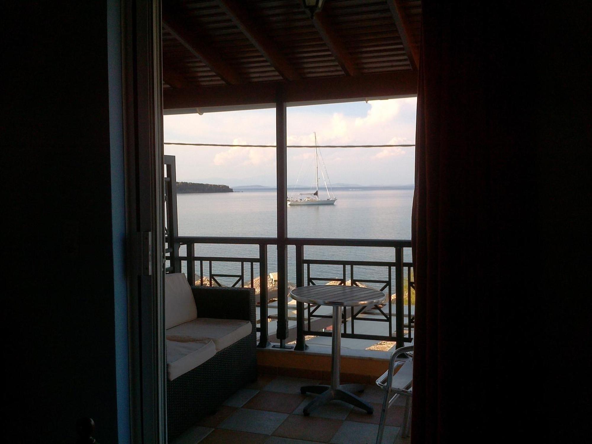 9 Musses Hotel Apartments Σκάλα Μιστεγνών Δωμάτιο φωτογραφία