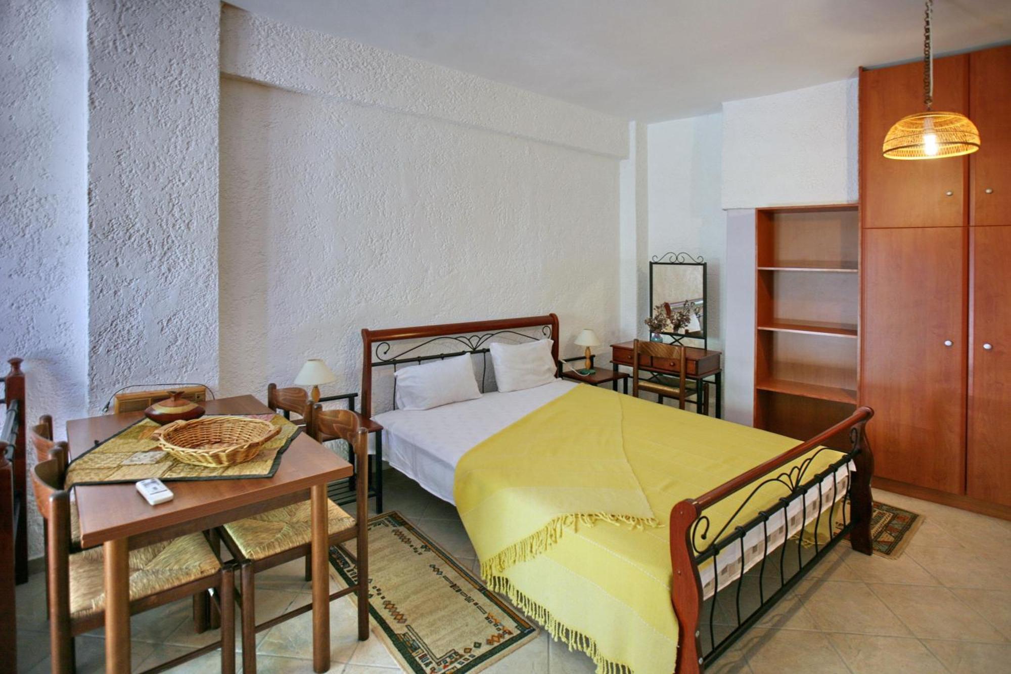 9 Musses Hotel Apartments Σκάλα Μιστεγνών Εξωτερικό φωτογραφία
