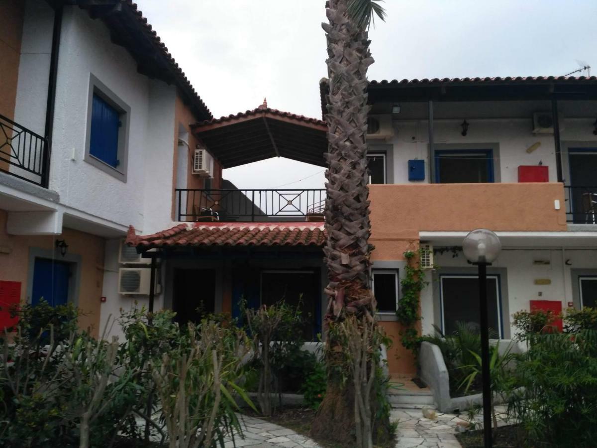 9 Musses Hotel Apartments Σκάλα Μιστεγνών Εξωτερικό φωτογραφία