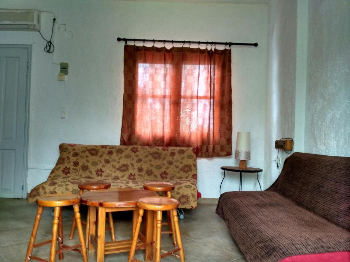 9 Musses Hotel Apartments Σκάλα Μιστεγνών Εξωτερικό φωτογραφία